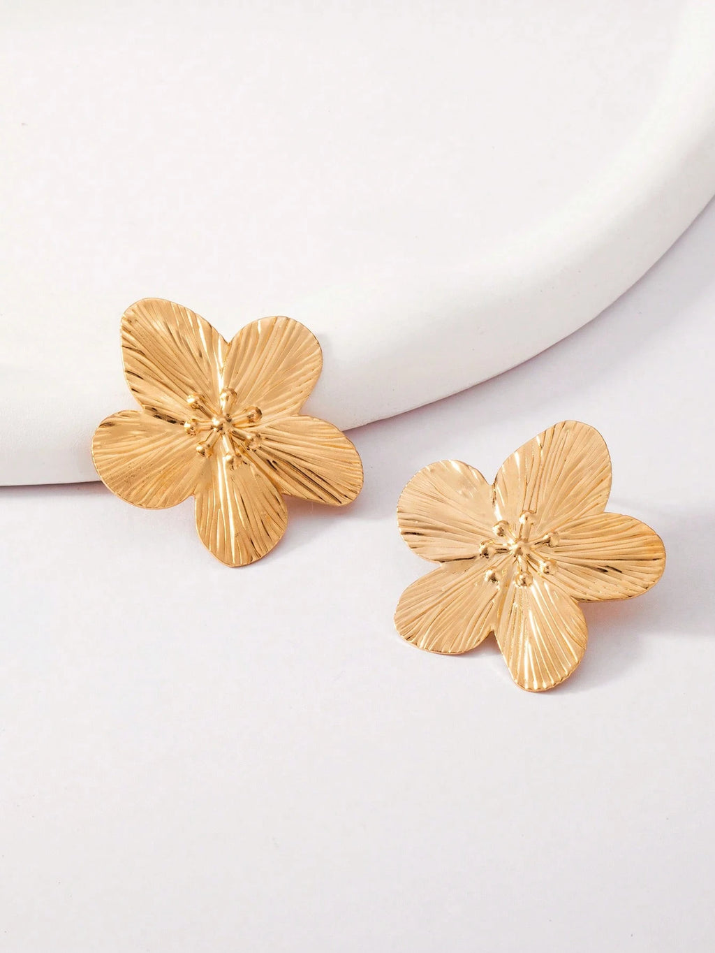 1 Pair Vintage Camellia Flower Stud Earrings, Simple 5-Petal Floral Earrings, Bridal Jewelry, Suitable For Wedding, New Year, Party