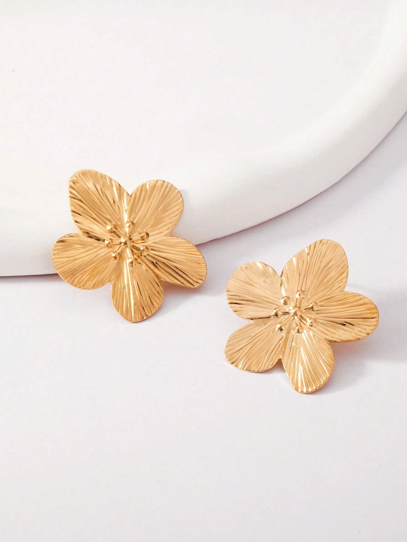 1 Pair Vintage Camellia Flower Stud Earrings, Simple 5-Petal Floral Earrings, Bridal Jewelry, Suitable For Wedding, New Year, Party